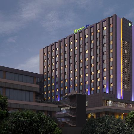 Holiday Inn Express Gurugram Sector 50 By Ihg Гургаон Екстериор снимка