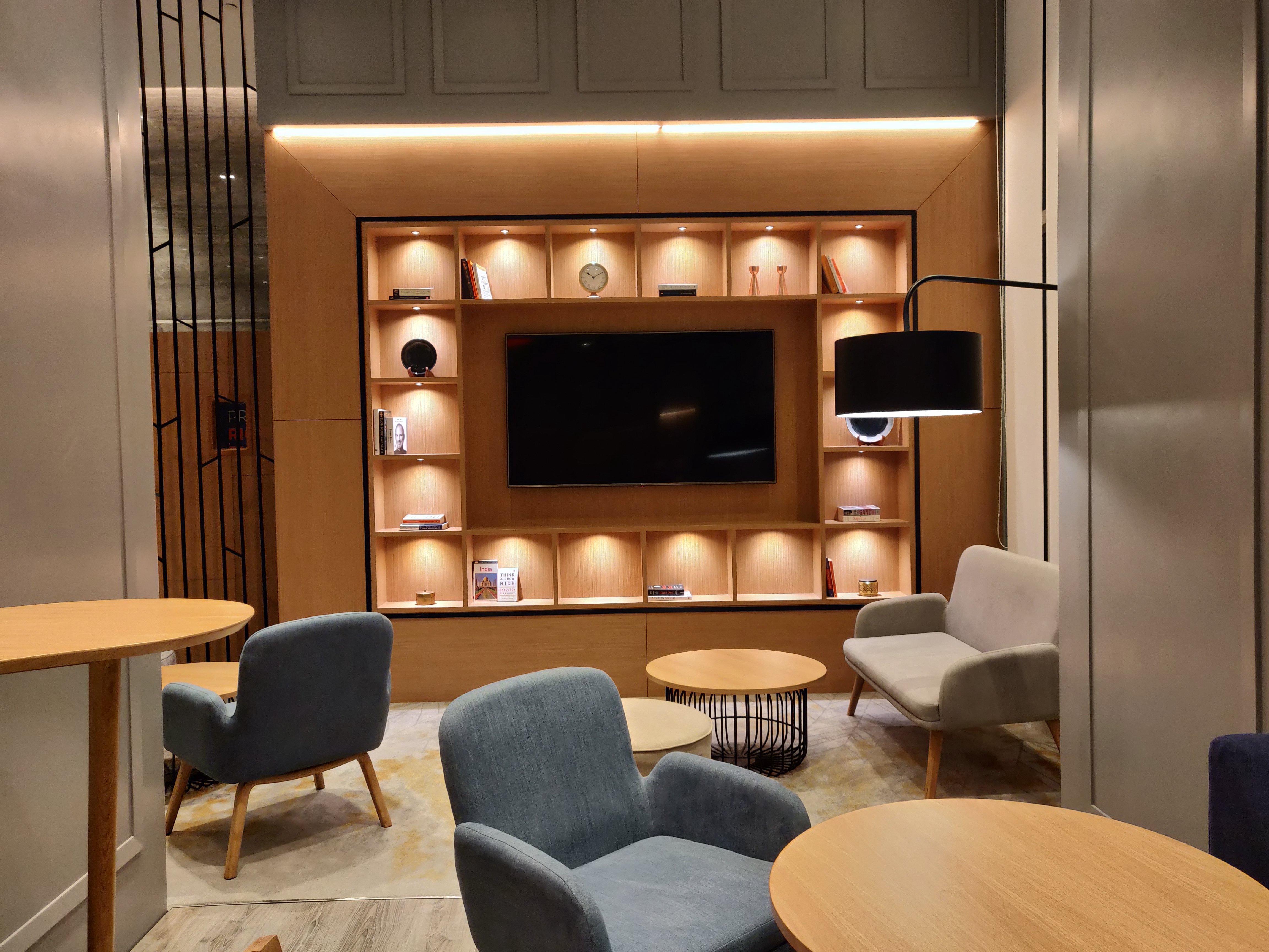 Holiday Inn Express Gurugram Sector 50 By Ihg Гургаон Екстериор снимка