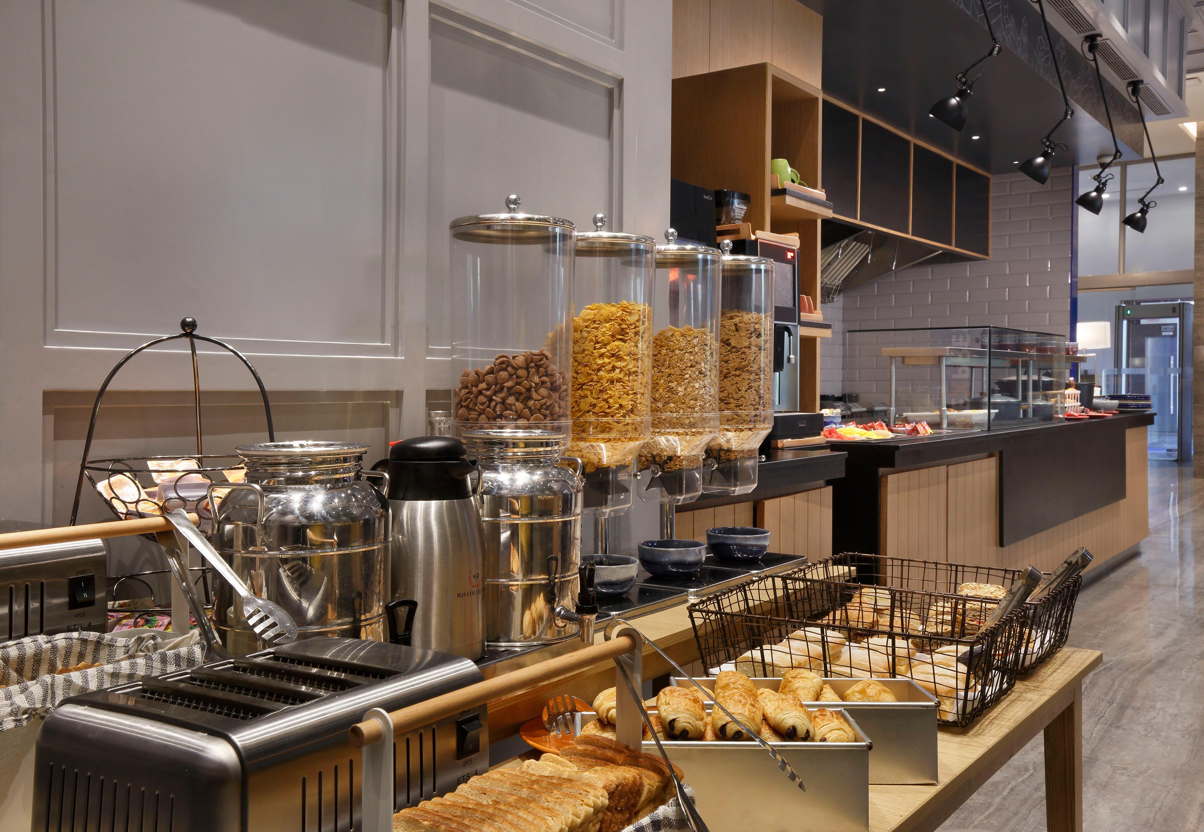 Holiday Inn Express Gurugram Sector 50 By Ihg Гургаон Екстериор снимка